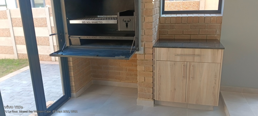 3 Bedroom Property for Sale in Island View Western Cape